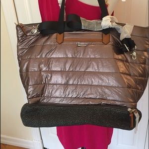 Stella and dot crush it bag travel tote